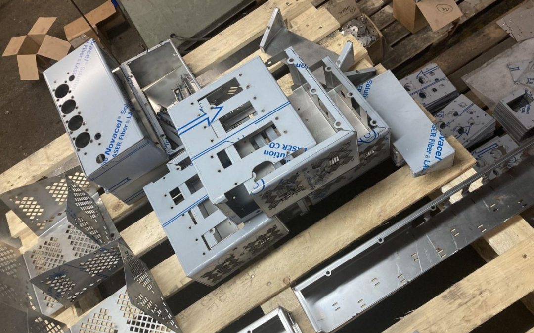 Fabricating enclosures for surface engineering